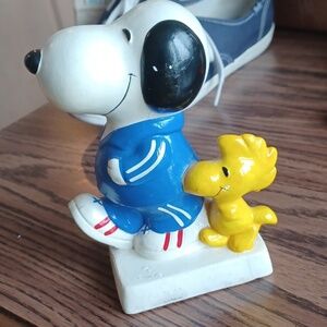 VINTAGE PEANUTS SNOOPY & WOODSTOCK COIN BANK